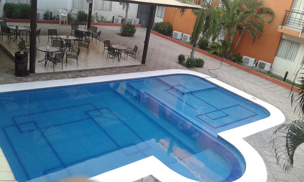 Porto Hotel Lázaro Cárdenas 外观 照片