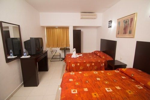 Porto Hotel Lázaro Cárdenas 外观 照片